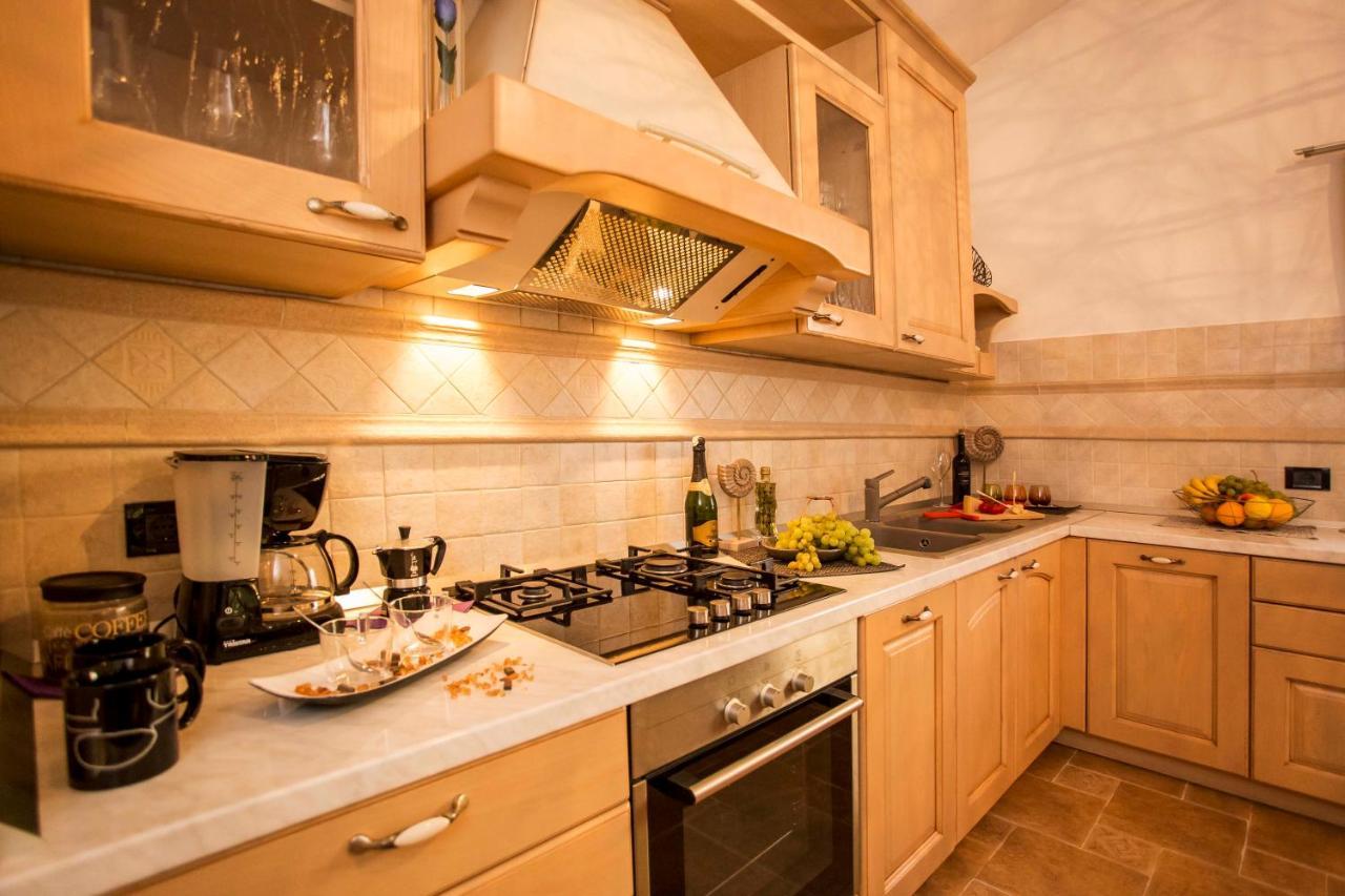 Holiday House Alex 로비니 외부 사진